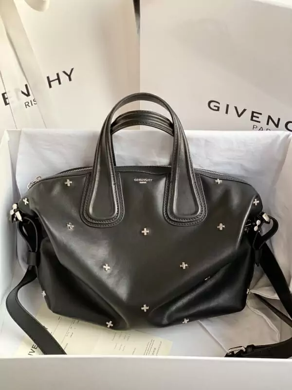 givenchy aaa qualite sac a main  s_100a1aa